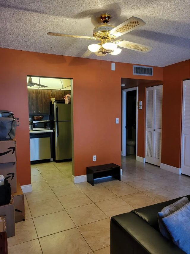 4 of 30 - 1400 Saint Charles Place #211, Pembroke Pines, FL