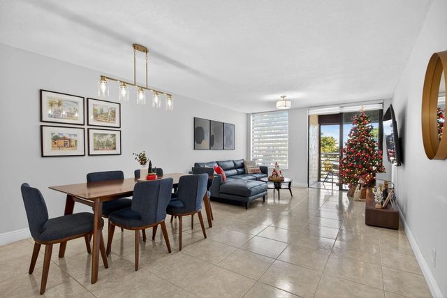 6301 N University Drive #319, Tamarac