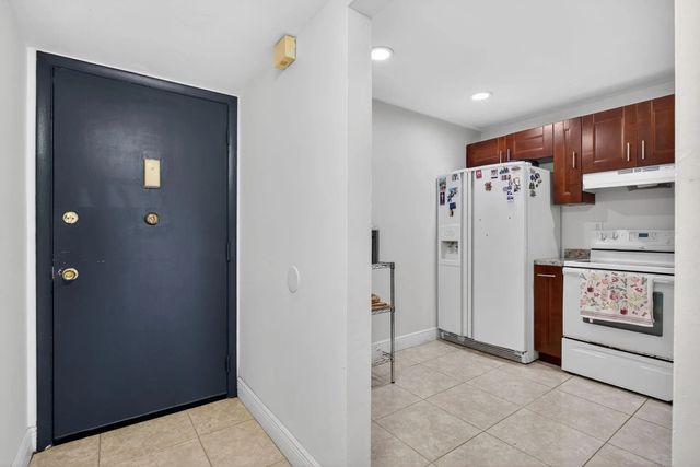 4 of 32 - 6301 N University Drive #319, Tamarac, FL