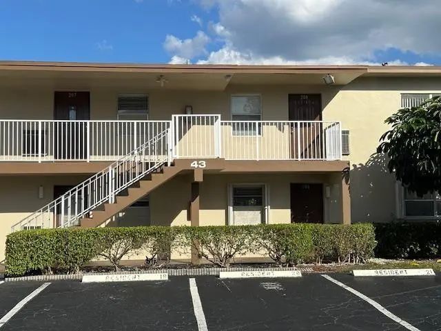 2 of 20 - 600 Nw 77th Avenue #208, Margate, FL