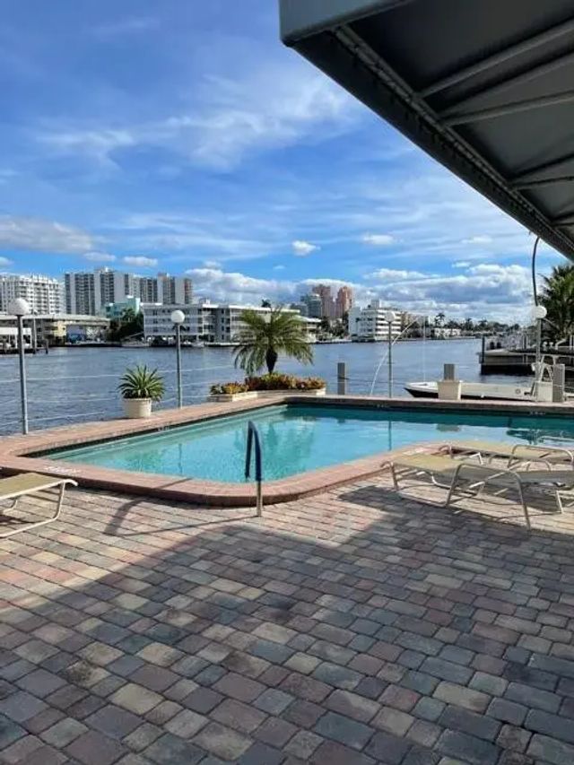 2900 Ne 30th Street #5a, Fort Lauderdale