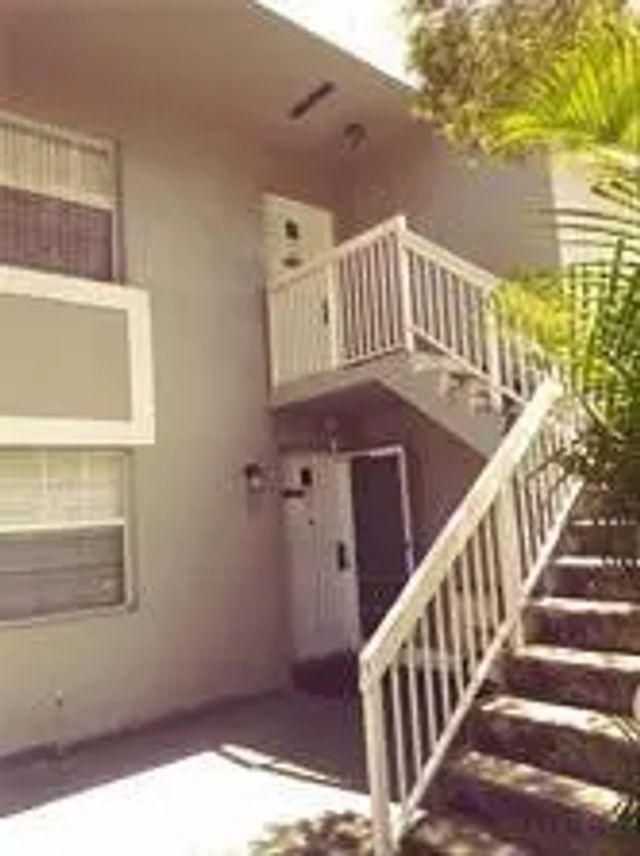 2 of 10 - 471 Ne 210th Cir Terrace #102-14, North Miami Beach, FL