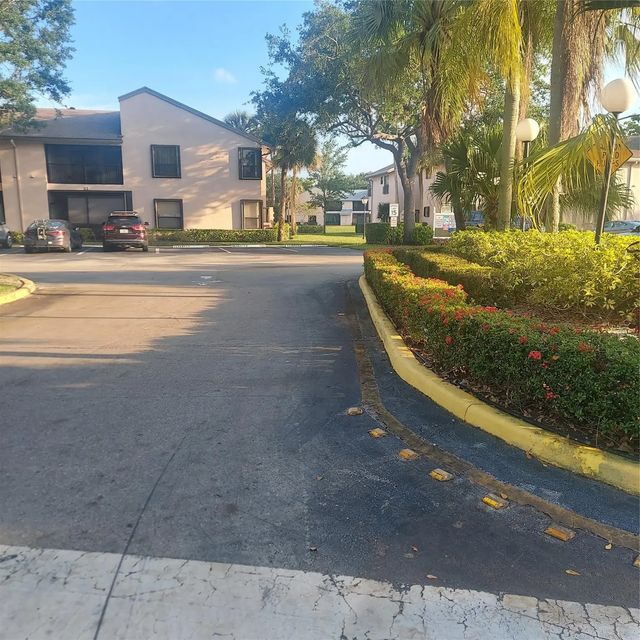 3420 Nw 47th Avenue #3143, Pompano Beach
