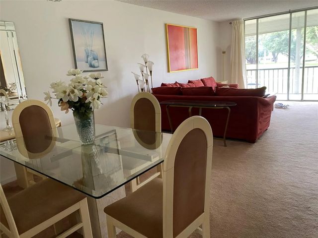 3 of 20 - 811 S Hollybrook Drive #203, Pembroke Pines, FL