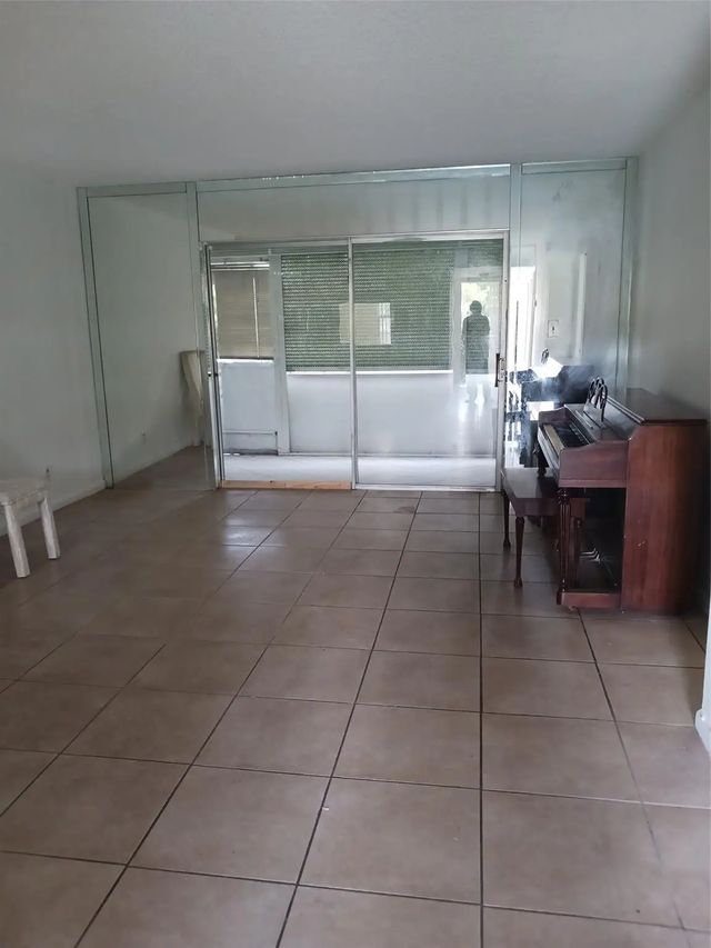 4 of 16 - 7605 W Atlantic Boulevard #106, Margate, FL
