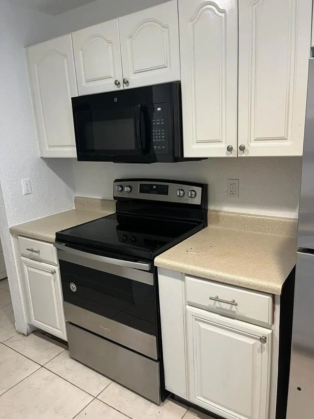 2952 Nw 55th Avenue #2a, Lauderhill
