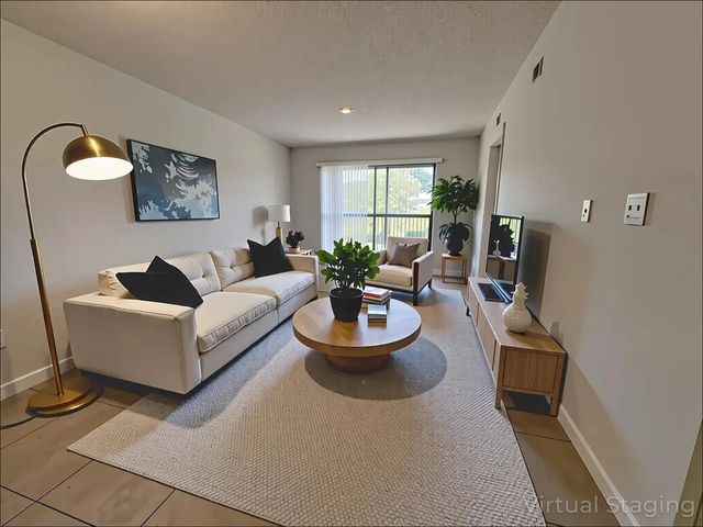 1650 Sw 124th Terrace #209d, Pembroke Pines