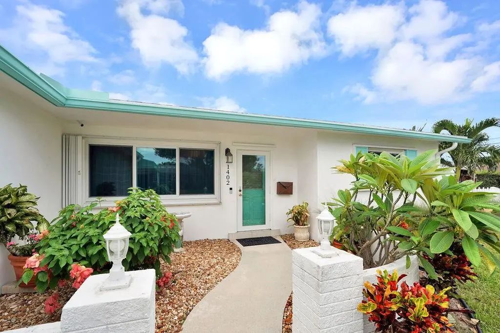 1402 Argonaut Isle, Dania Beach