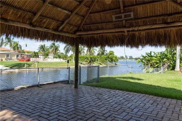 5 of 13 - 8165 Nw 182nd Street, Hialeah, FL
