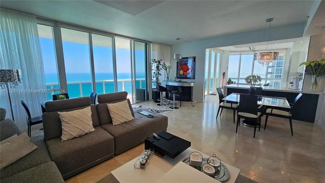 5 of 23 - 16001 Collins Avenue #1901, Sunny Isles Beach, FL