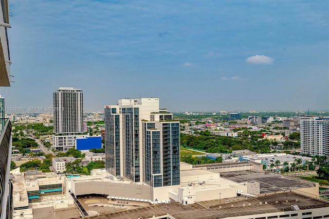 3 of 28 - 555 Ne 15th Street #32e, Miami, FL