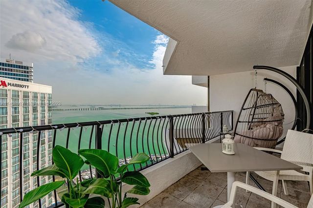 4 of 28 - 555 Ne 15th Street #32e, Miami, FL
