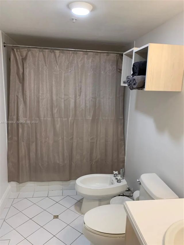 3 of 13 - 2951 S Bayshore Drive #417, Miami, FL