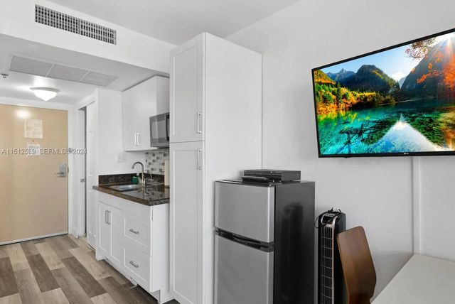 3 of 17 - 19201 Collins Avenue #1143, Sunny Isles Beach, FL