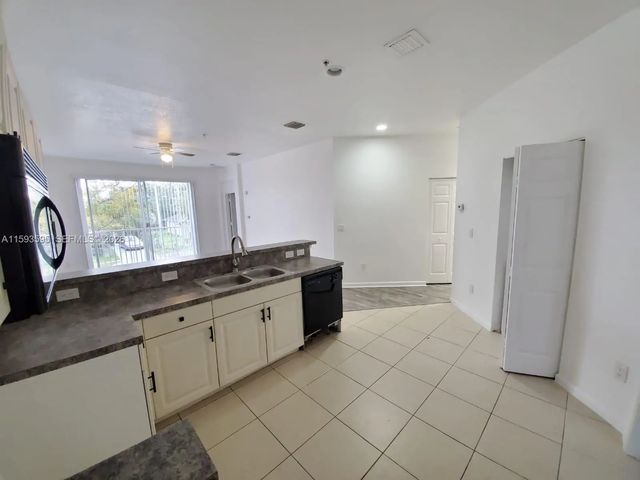 2 of 35 - 1945 Marsh Harbor Drive #1945, Riviera Beach, FL