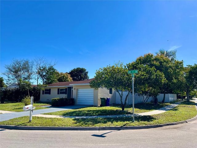 4 of 33 - 6990 Sw 1st Street, Margate, FL