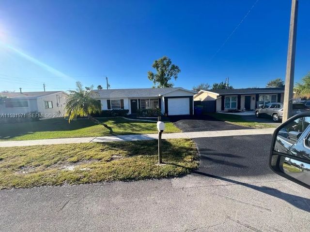 3 of 17 - 11520 Nw 31st Place, Sunrise, FL