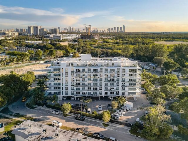 2 of 38 - 13800 Highland Drive #504, North Miami Beach, FL