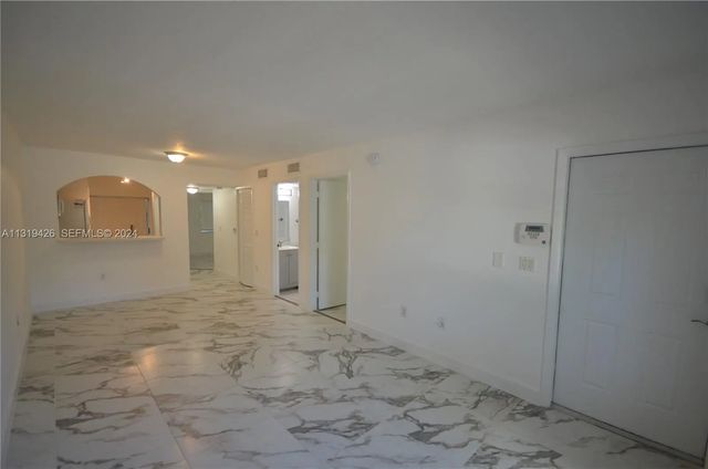 4 of 23 - 1241 Se 29th Street #102, Homestead, FL