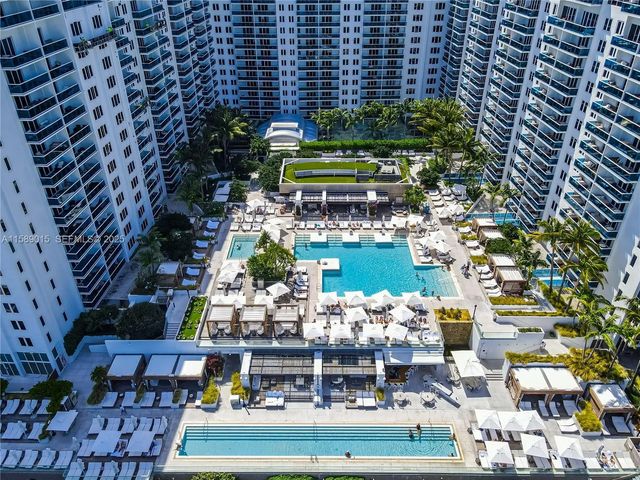 5 of 41 - 2301 Collins Avenue #325, Miami Beach, FL