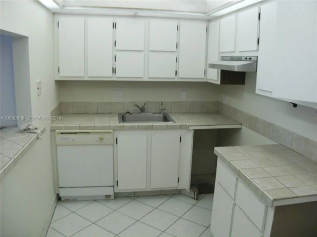 4 of 15 - 4174 Inverrary Drive #911, Lauderhill, FL