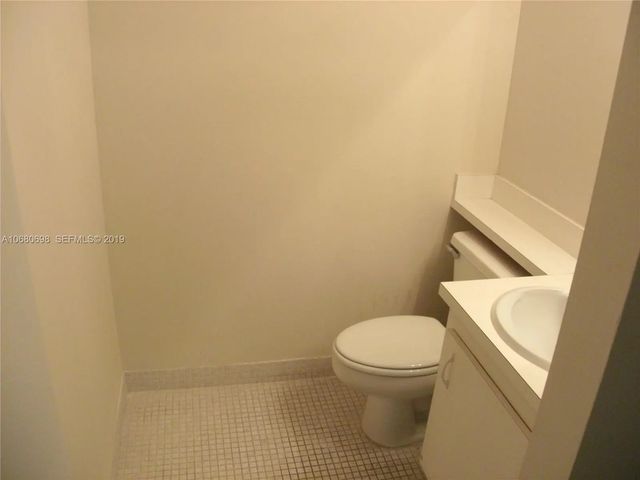 5 of 15 - 4174 Inverrary Drive #911, Lauderhill, FL