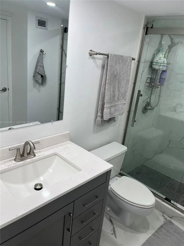 4 of 15 - 2030 S Ocean Drive #1602, Hallandale Beach, FL