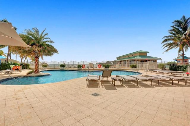 2 of 26 - 16699 Collins Avenue #3105, Sunny Isles Beach, FL