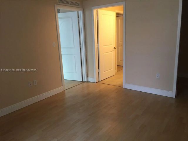 3 of 25 - 170 Se 14th Street #1407, Miami, FL