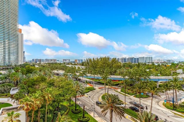3 of 39 - 19201 Collins Avenue #641, Sunny Isles Beach, FL