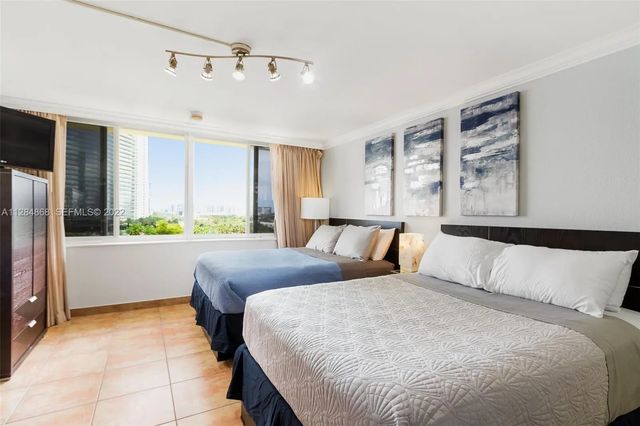 4 of 39 - 19201 Collins Avenue #641, Sunny Isles Beach, FL