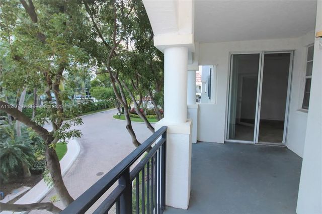5 of 23 - 3255 Ne 184th Street #12311, Aventura, FL