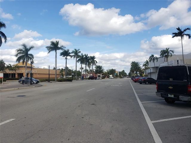 5 of 18 - 1720 Harrison Street #12d, Hollywood, FL