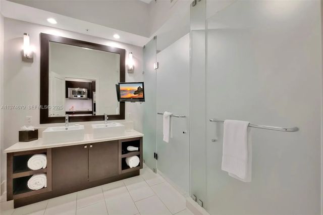 3 of 17 - 5300 Nw 87th Avenue #606, Doral, FL