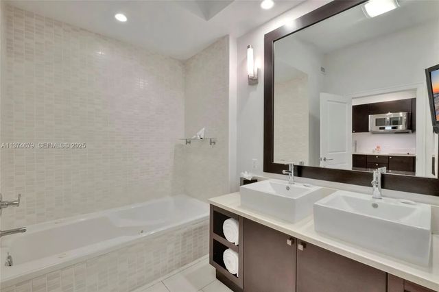 4 of 17 - 5300 Nw 87th Avenue #606, Doral, FL