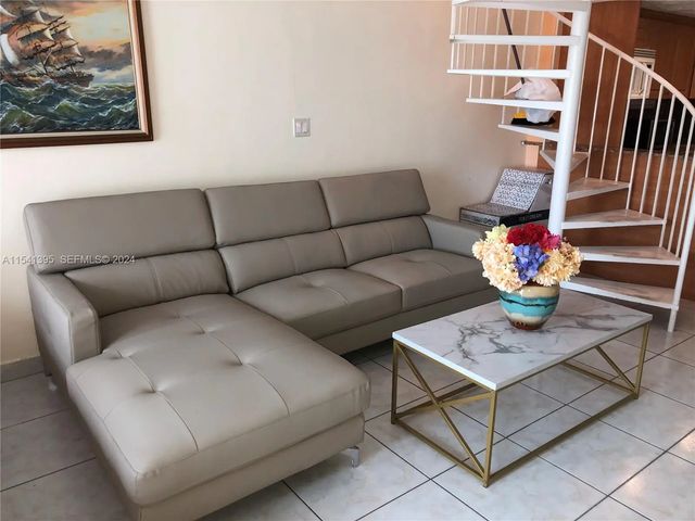 N/A, Miami Beach