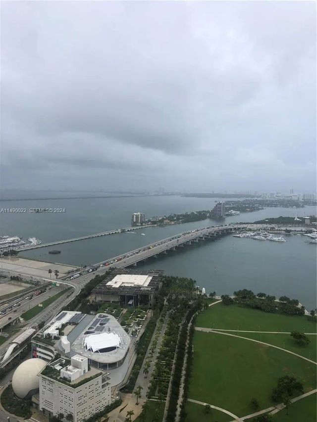 3 of 29 - 900 Biscayne Boulevard #4904, Miami, FL