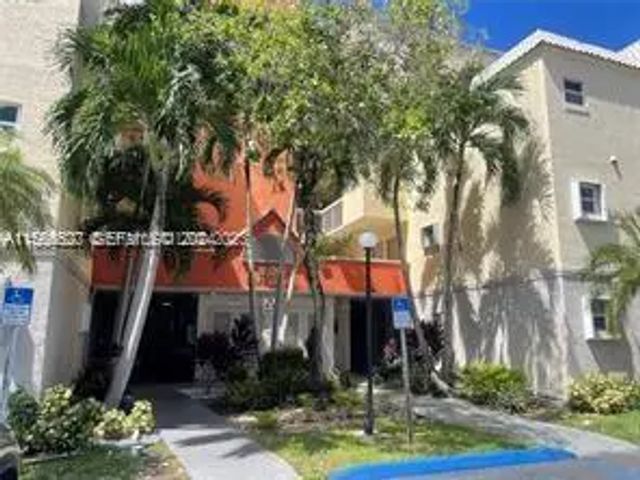 3 of 16 - 8255 Lake Drive #204, Doral, FL