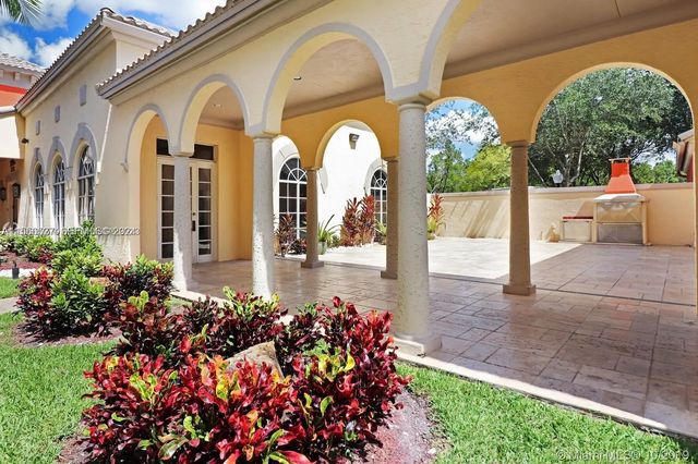 4 of 16 - 8255 Lake Drive #204, Doral, FL