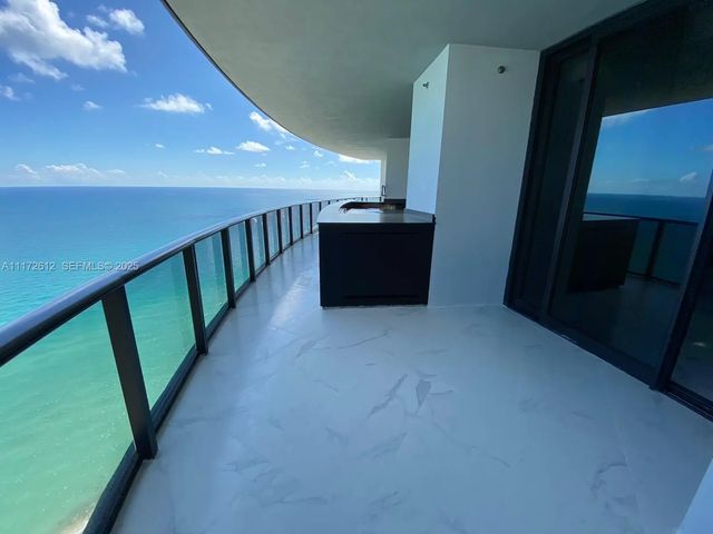 2 of 40 - 18555 Collins Avenue #2905, Sunny Isles Beach, FL