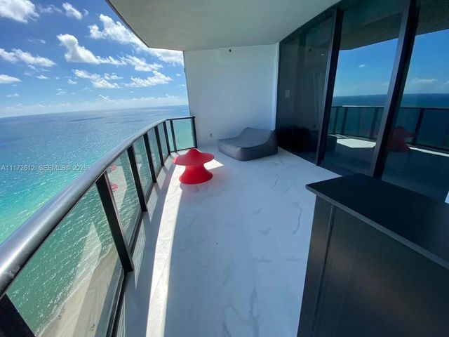 3 of 40 - 18555 Collins Avenue #2905, Sunny Isles Beach, FL