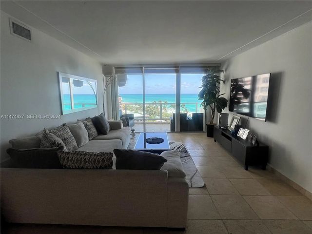 4 of 37 - 5151 Collins Avenue #1035, Miami Beach, FL