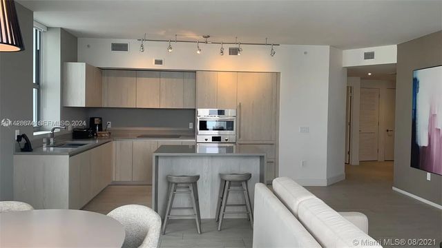 5 of 18 - 4010 S Ocean Drive #r301, Hollywood, FL