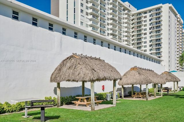 3 of 41 - 5601 Collins Avenue #1514, Miami Beach, FL