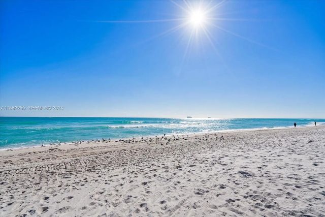 5 of 41 - 5601 Collins Avenue #1514, Miami Beach, FL