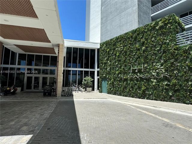2 of 40 - 16385 Biscayne Boulevard #2421, North Miami Beach, FL