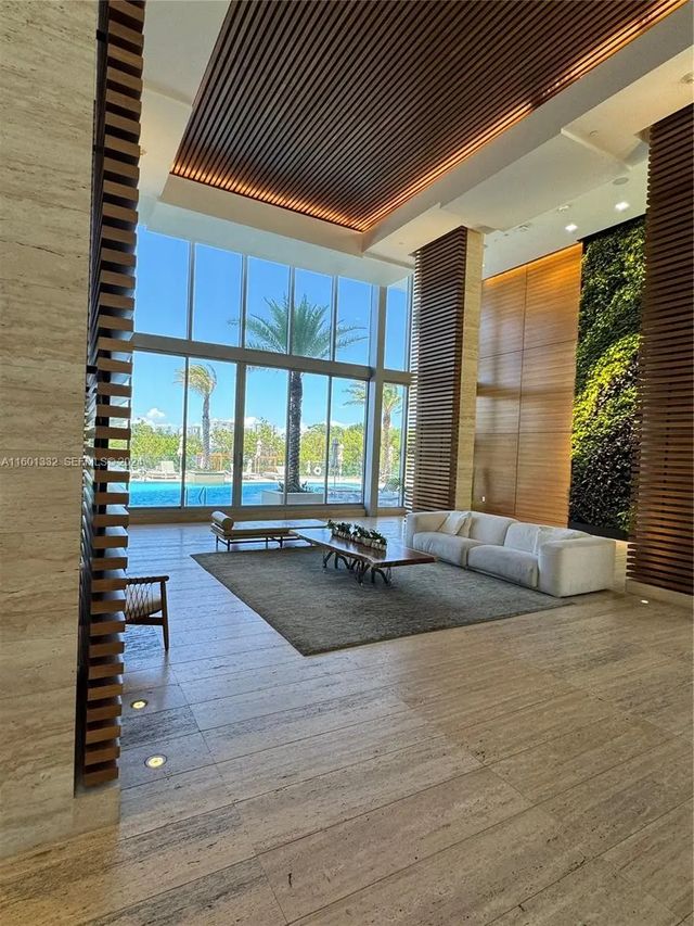 4 of 40 - 16385 Biscayne Boulevard #2421, North Miami Beach, FL
