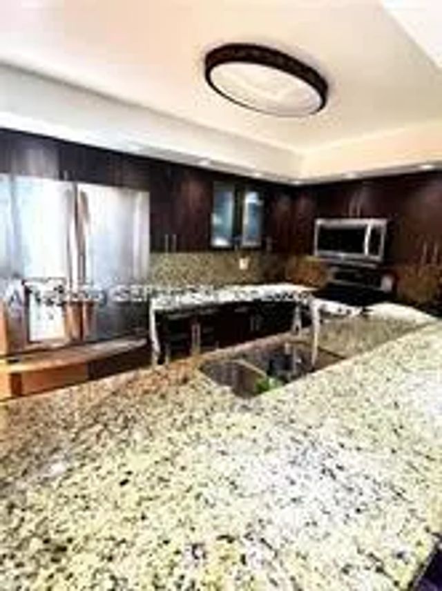 3 of 17 - 800 N Miami Avenue #e-1501, Miami, FL