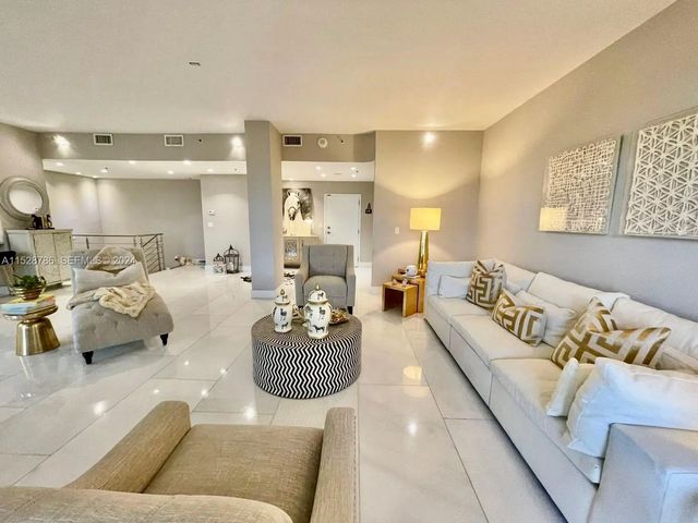 20225 Ne 34th Court #2716, Aventura