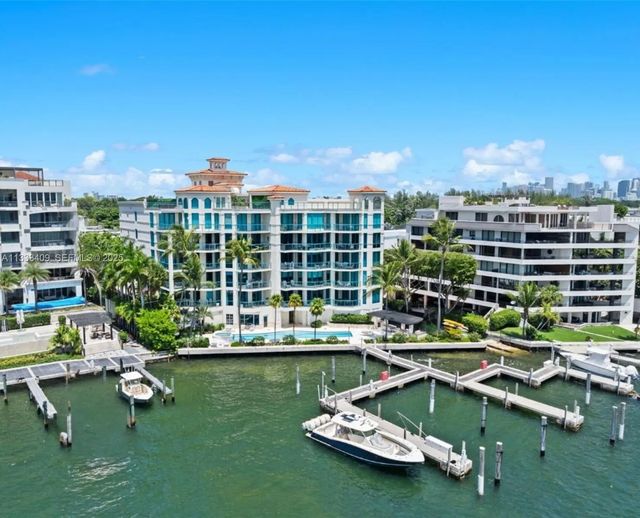 1660 W Glencoe Street #302, Coconut Grove